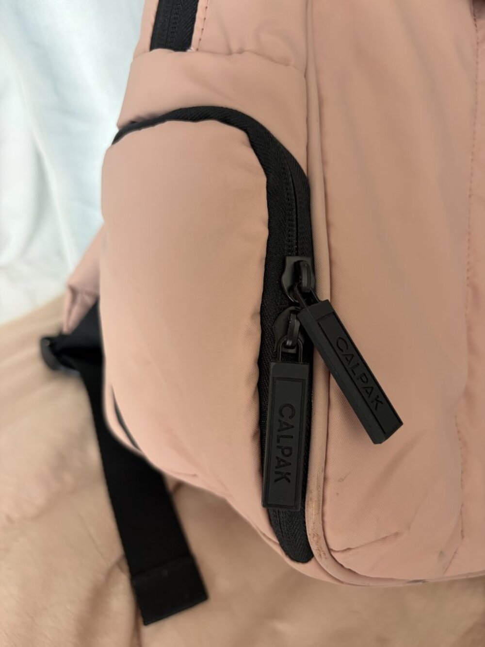Luka 15 inch Laptop Backpack in Rose Quartz - Picture 4 of 6